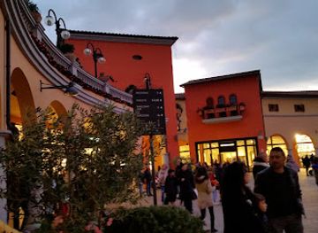 italy/val-di-chiana/shop/levi-s