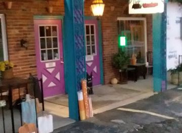 missouri/missouri-river-valley/shop/magpie-s-art-salvage