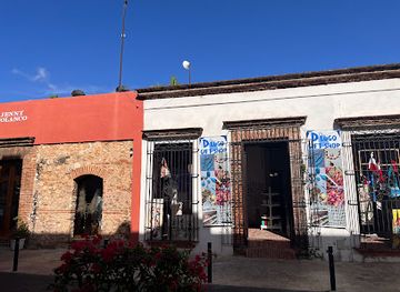 dominican-republic/santo-domingo/zona-colonial/shop/d-lugo-gift-shop