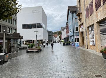 liechtenstein/vaduz/shop/huber-fine-watches-jewellery-weisser-wurfel