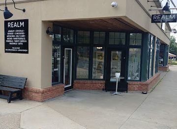 canada/annapolis-valley/shop/realm-boutique