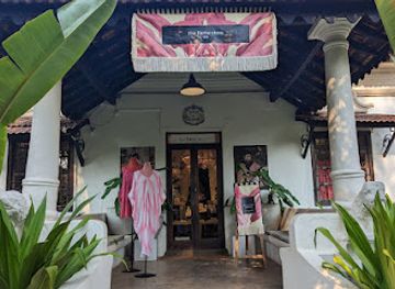 india/goa-beaches/shop/the-flame-store