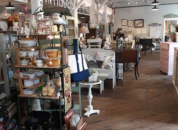 new-hampshire/hillsborough-county/shop/the-milford-market-antiques
