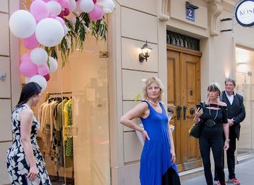 austria/vienna/josefstadt/shop/mon-debut