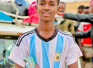 somalia/sanaag/shop/caynashe-electronic-and-shopping-center