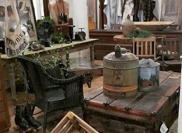 arkansas/southwest-arkansas/shop/southern-mercantile-antiques-vintage-gifts