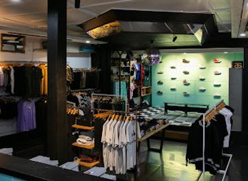 cook-islands/avatiu/shop/red-door-rarotonga