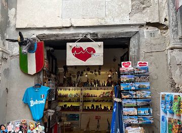 italy/naples/spaccanapoli/shop/nel-cuore-di-napoli