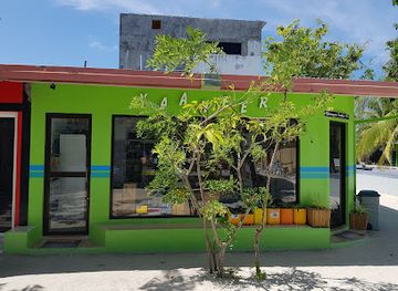 maldives/dhangethi-island/shop/yaaneer
