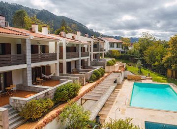 portugal/peneda-geres-national-park/shop/selina-geres