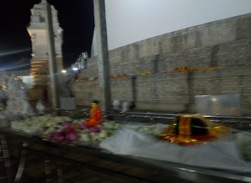 sri-lanka/minneriya-national-park/shop/sithuwamaka-a...