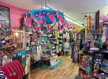 texas/san-angelo/shop/casa-de-flores-vintage-shop