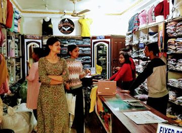 nepal/chitwan-valley/shop/unique-fancy