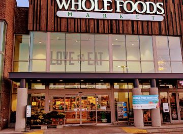 mississippi/jackson/downtown-jackson/shop/highland-village-shopping-center