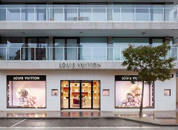 belgium/knokke-heist/shop/louis-vuitton-knokke-heist