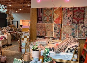 arizona/tucson/university-of-arizona/shop/pink-moon-mercantile