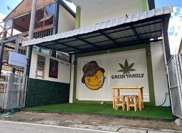 thailand/pai/shop/green-family