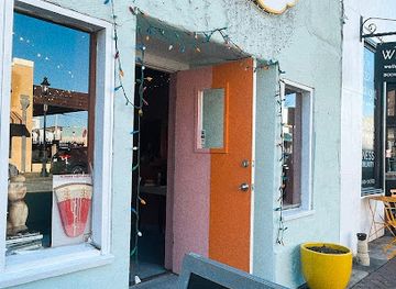 north-carolina/winston-salem/shop/happy-hour-vintage