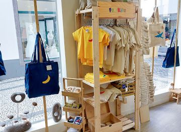 portugal/madeira/shop/wood-madeira-creative-store