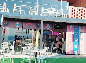 ecuador/pacific-coast/shop/valhalla-plaza