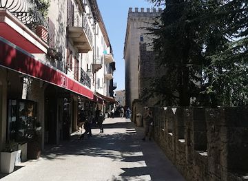san-marino/borgo-maggiore/shop/deli