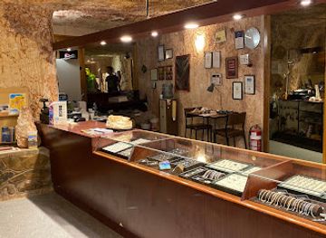 australia/southern-western-australia/shop/umoona-opal-mine-museum