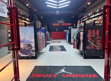 ethiopia/debre-libanos-monastery/shop/truly-unique-shop