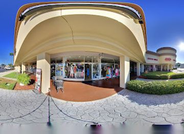 florida/st-petersburg-beach/shop/elizabeth-s-boutique-and-wine-shop