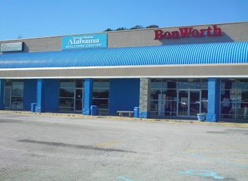 alabama/opelika/shop/usa-town-center