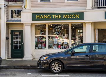 connecticut/mystic-seaport/shop/hang-the-moon