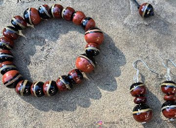 myanmar-burma/bagan/shop/victoria-theint