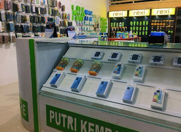 indonesia/togean-islands/shop/putri-kembar-cell