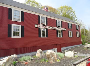 Coles Corner Gift Shop