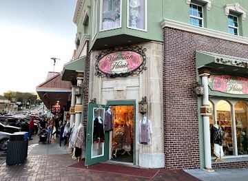 missouri/branson/shop/patricia-s-victorian-house