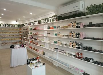 gabon/kongou-falls/shop/okani-concept-store