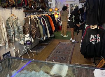 texas/el-paso/downtown-el-paso/shop/one-size-fits-all-vintage