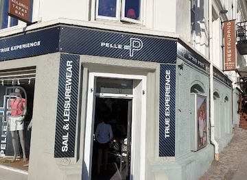 sweden/kosterhavet-national-park/shop/pelle-p-stromstad