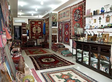 armenia/sisian-petroglyphs/shop/vasilyan-s-antique-gallery