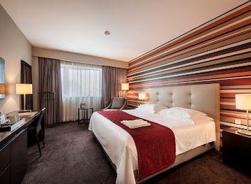 angola/zambezi-basin/shop/hotel-tropico