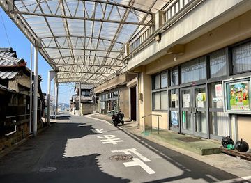 japan/naoshima-island/shop/honmura-lounge-archive