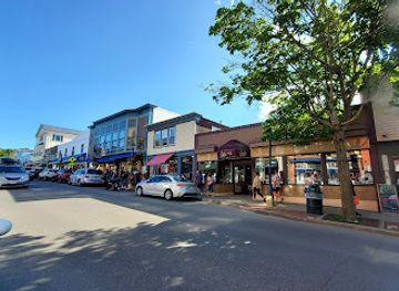maine/mount-desert-island/shop/willis-rock-shop