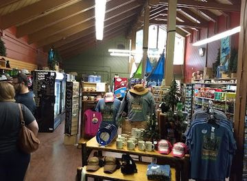 california/yosemite-national-park/shop/housekeeping-camp-store