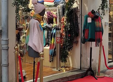 france/nimes/shop/little-candy-shop-pret-a-porter-et-accessoires-nimes