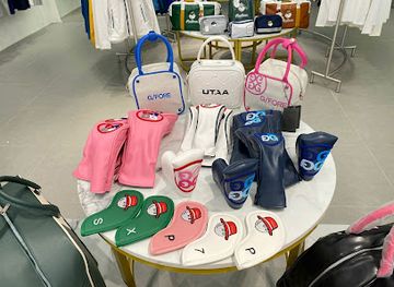 vietnam/nha-trang/vinpearl-land/shop/thoi-trang-golf-louis-castel-vinpearl-habour-nha-trang