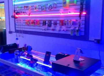 grenada/carriacou-and-petite-martinique/shop/press-plaii-connexion