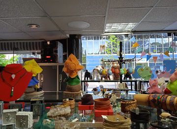 uruguay/montevideo/shop/plaza-bonita