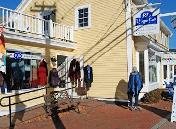 maine/kennebunkport/shop/pj-s-unique-peek