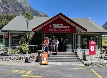new-zealand/milford-sound/shop/discover-milford-sound-cruises-information-centre-cafe