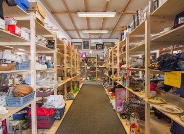 norway/vestfold-og-telemark/shop/det-gule-hus-bruktbutikk