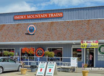 north-carolina/great-smoky-mountains/shop/great-smoky-mountains-railroad-retail-store-train-museum